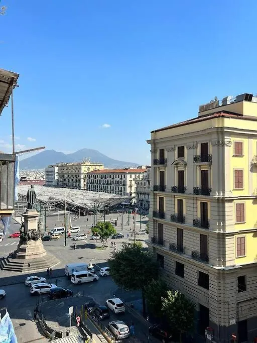 Casa Sulla Stazione Centrale Napoli 0*,